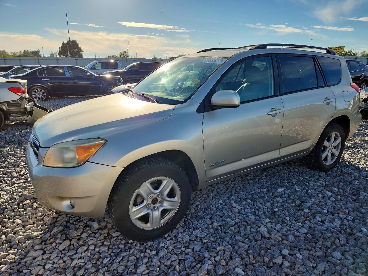 2007 TOYOTA RAV4 LIMITED | JTMBD31V375123801 | UPCARS