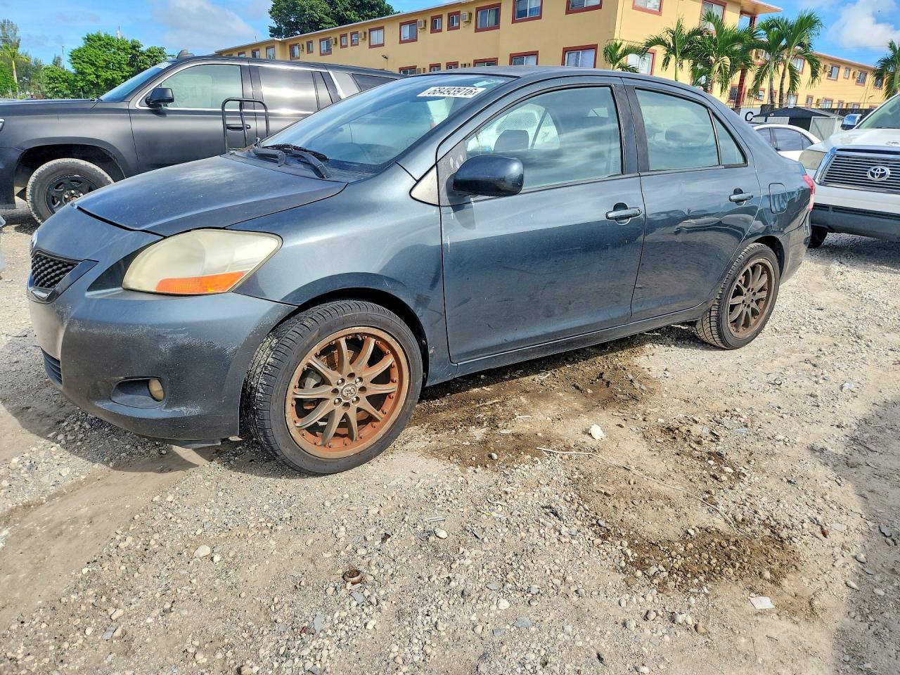2010 TOYOTA YARIS BASE | JTDBT4K3XA4063244 | UPCARS