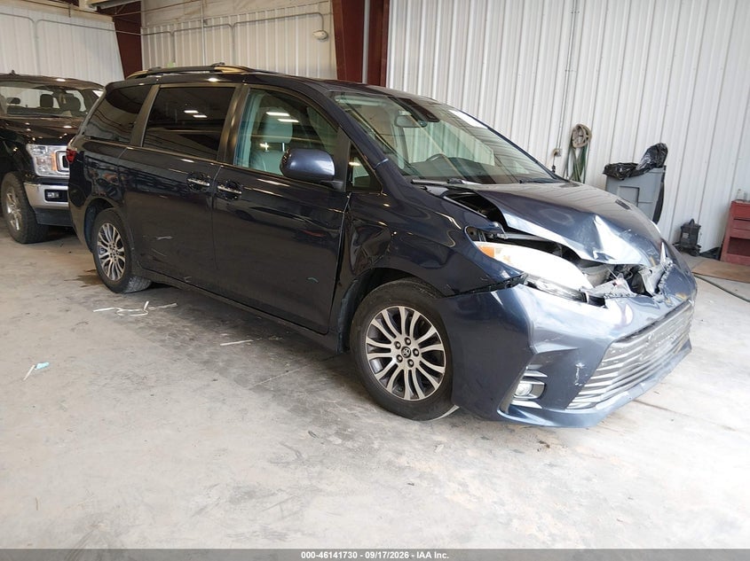 2019 TOYOTA SIENNA XLE 8 PASSENGER | 5TDYZ3DC8KS975845 | UPCARS