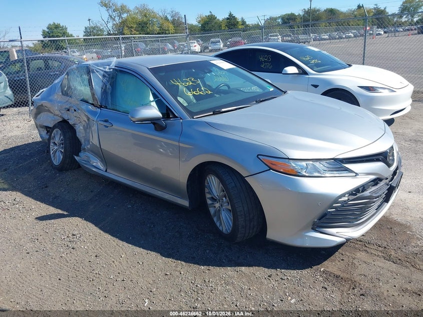 2018 TOYOTA CAMRY XLE | 4T1B11HK3JU507479 | UPCARS