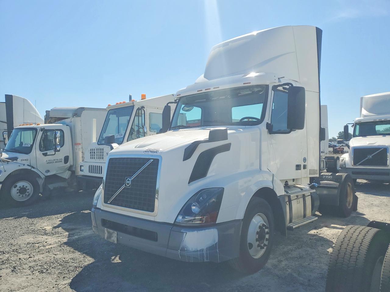 2018 VOLVO VN SEMI TRUCK | 4V4N39TG0JN892432 | UPCARS