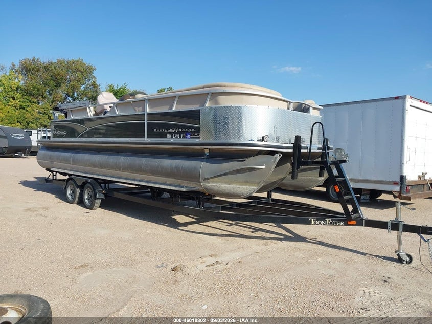2013 SUNTRACKER PONTOON | 00000BUJ21211B313 | UPCARS