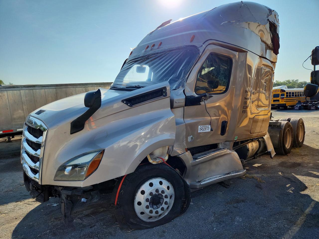 2018 FREIGHTLINER ALL OTHER SEMI TRUCK | 3AKJHHDRXJSGC5862 | UPCARS