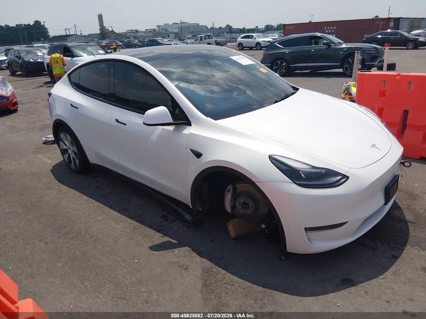 2023 TESLA MODEL Y AWD/LONG RANGE DUAL MOTOR ALL-WHEEL DRIVE | 7SAYGDEE6PF685128 | UPCARS