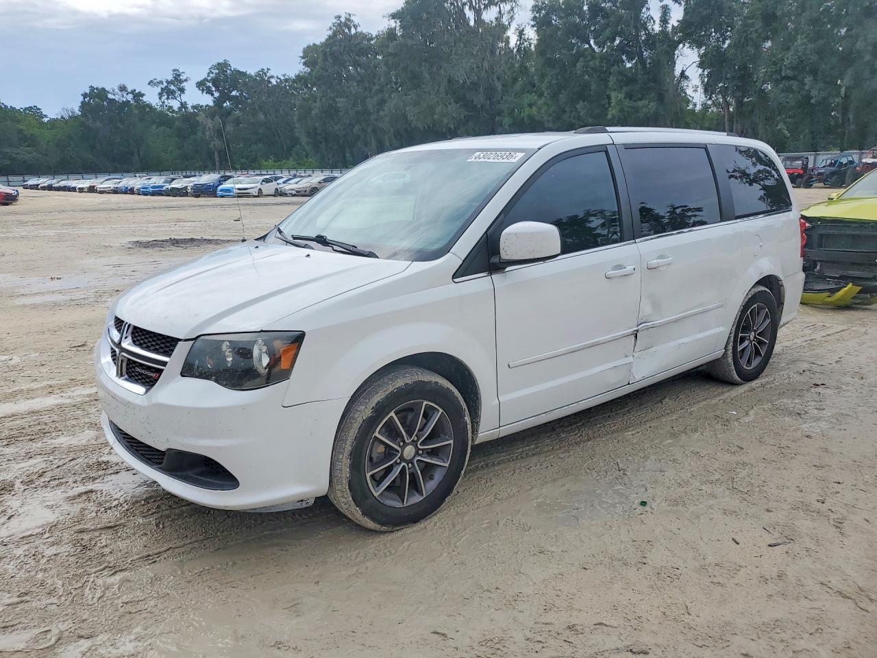 2015 DODGE CARAVAN SXT | 2C4RDGCG2HR625305 | UPCARS