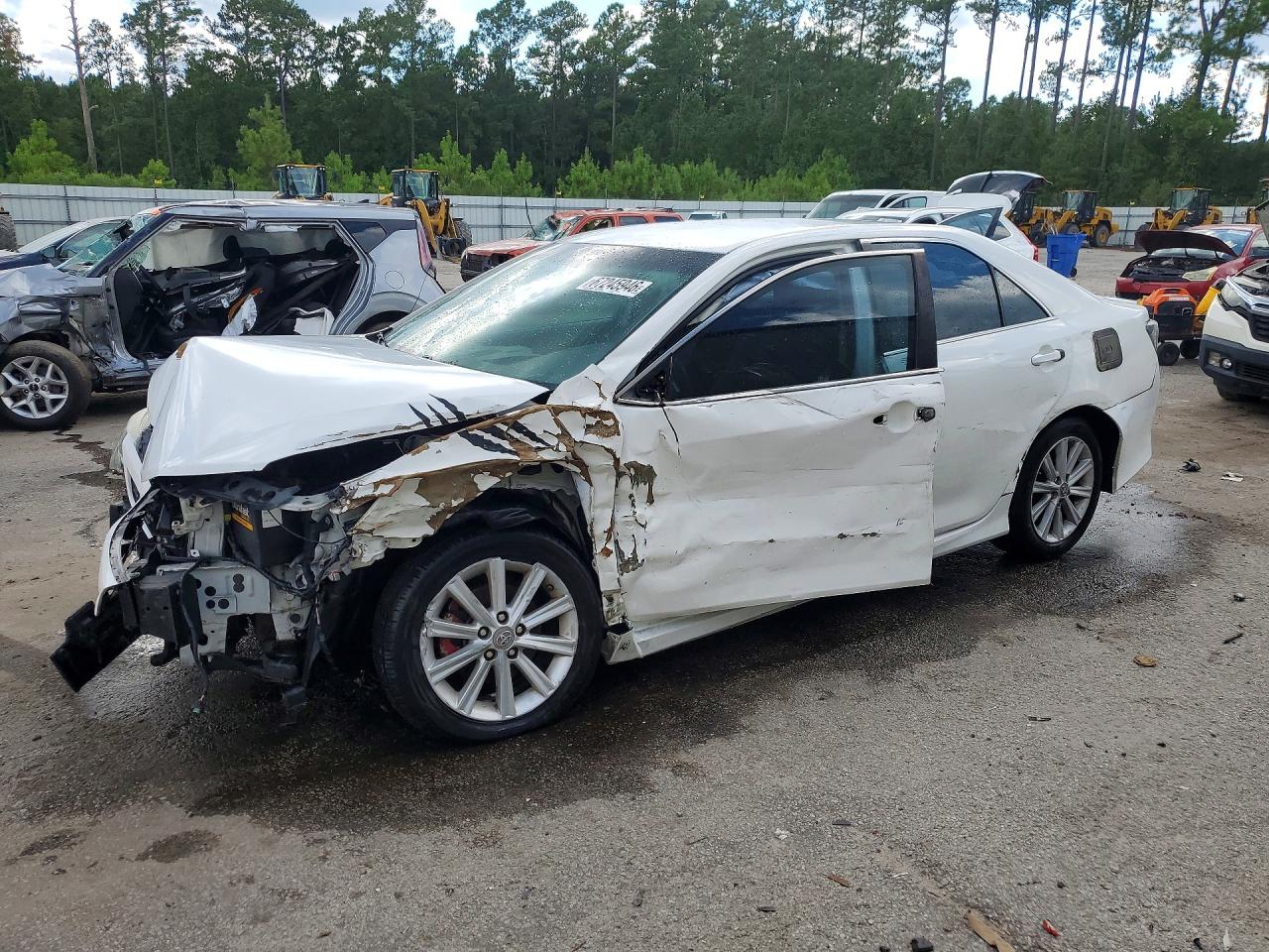 2014 TOYOTA CAMRY SE | 4T1BF1FK3EU412558 | UPCARS