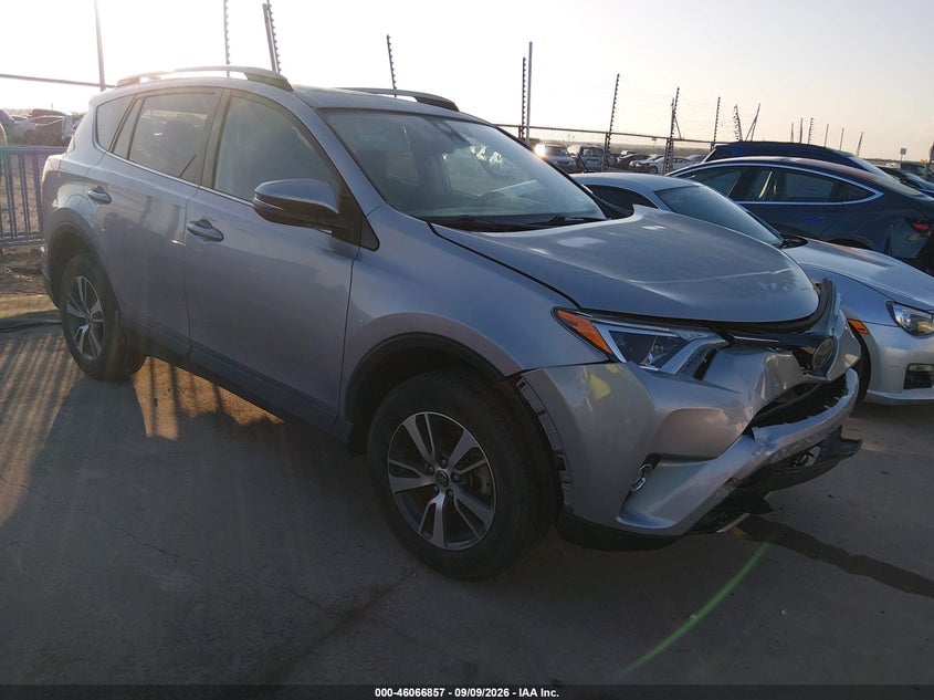 2017 TOYOTA RAV4 XLE | 2T3WFREV4HW342138 | UPCARS