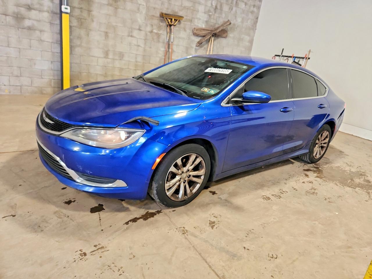 2015 CHRYSLER 200 LIMITED | 1C3CCCAB1FN594717 | UPCARS