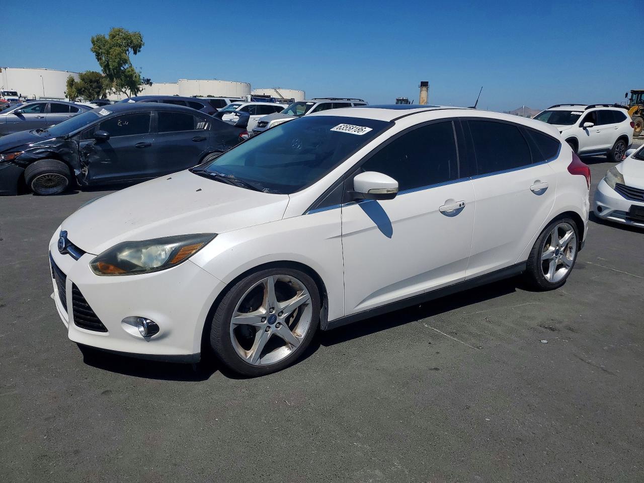 2014 FORD FOCUS TITANIUM | 1FADP3N28EL176623 | UPCARS