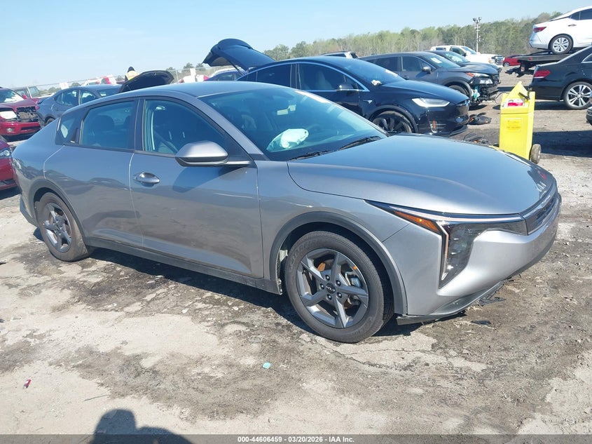 2025 KIA K4 LXS | 3KPFT4DE0SE120258 | UPCARS