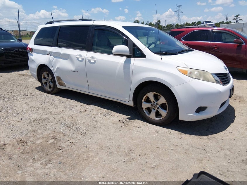 2013 TOYOTA SIENNA LE V6 8 PASSENGER | 5TDKK3DC4DS403720 | UPCARS