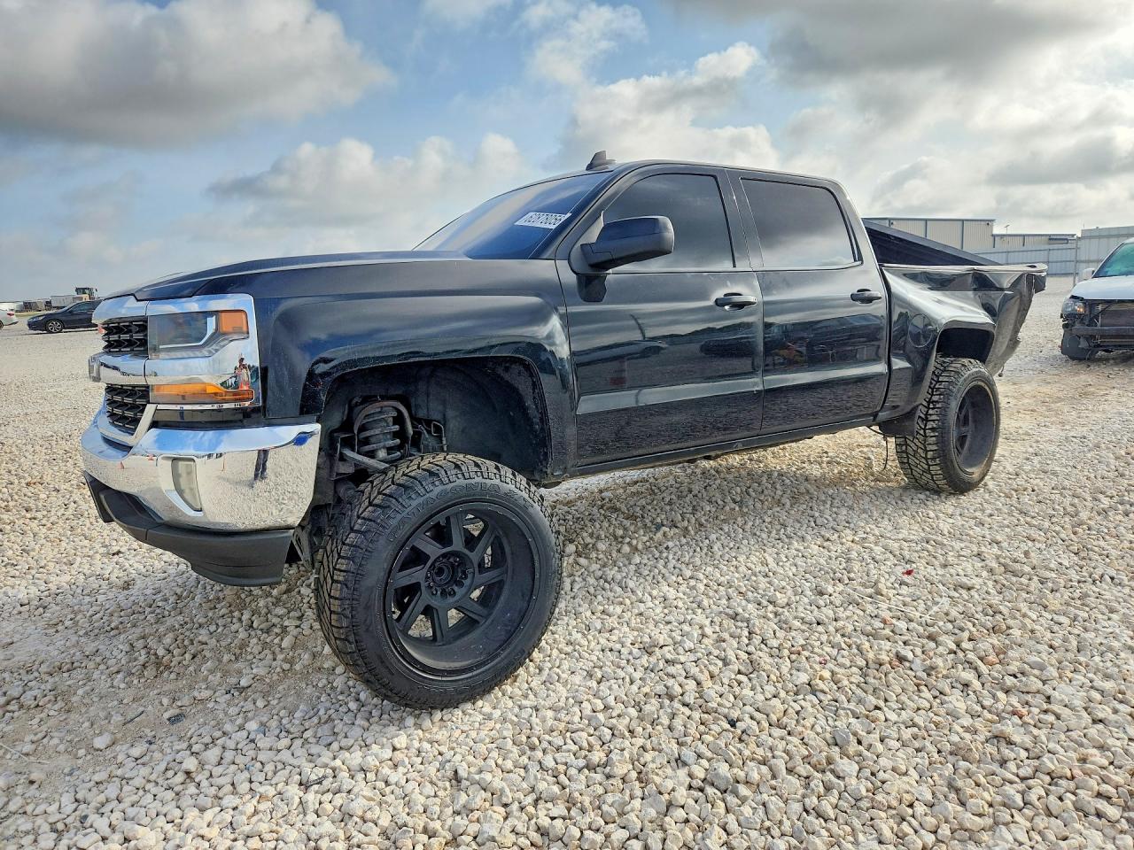 2017 CHEVROLET SILVERADO C1500 LT | 3GCPCREC8HG392214 | UPCARS