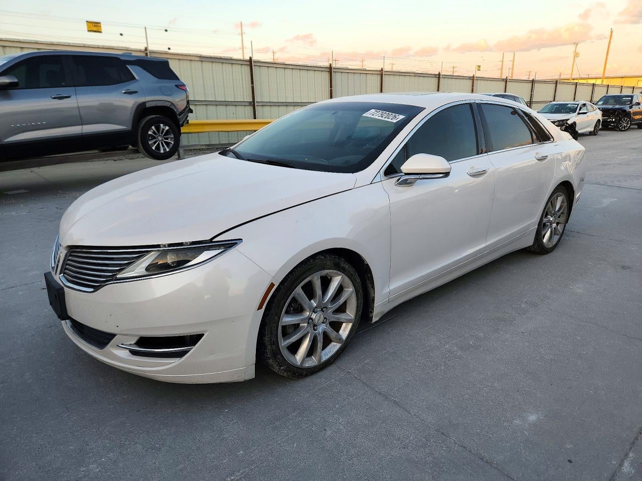 2016 LINCOLN MKZ | 3LN6L2G9XGR605392 | UPCARS