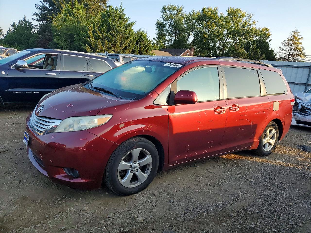 2012 TOYOTA SIENNA LE | 5TDKK3DCXCS207974 | UPCARS