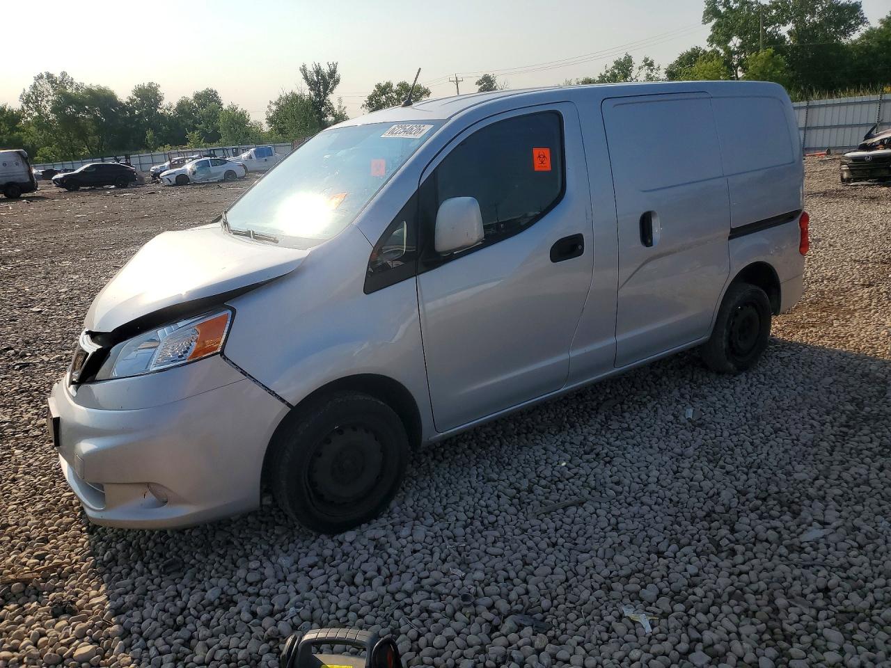 2016 NISSAN NV SV | 3N6CM0KN4GK694220 | UPCARS