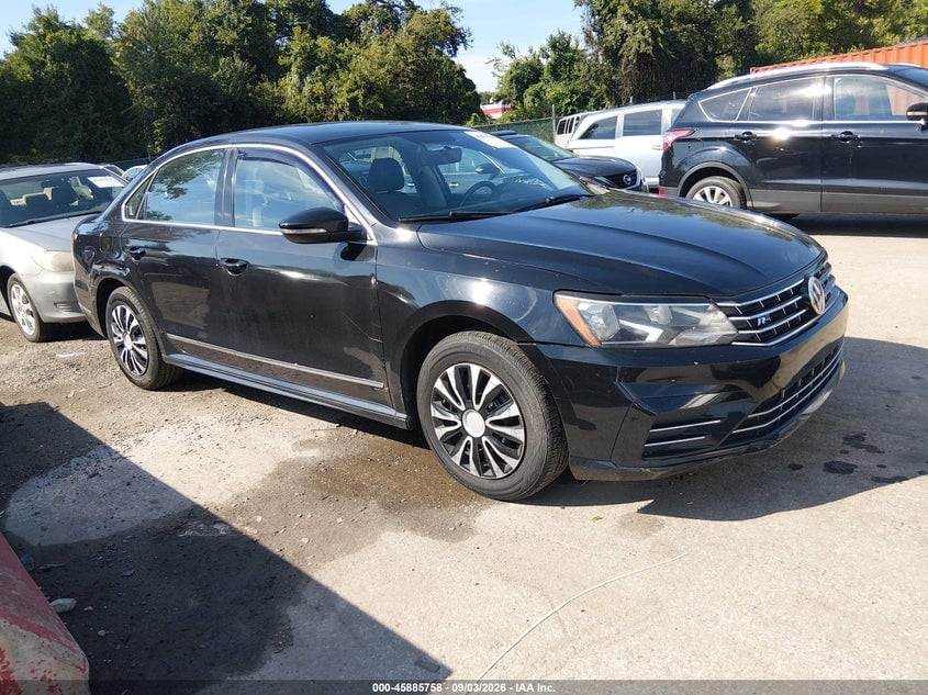 2017 VOLKSWAGEN PASSAT 1.8T R-LINE | 1VWDT7A39HC045584 | UPCARS
