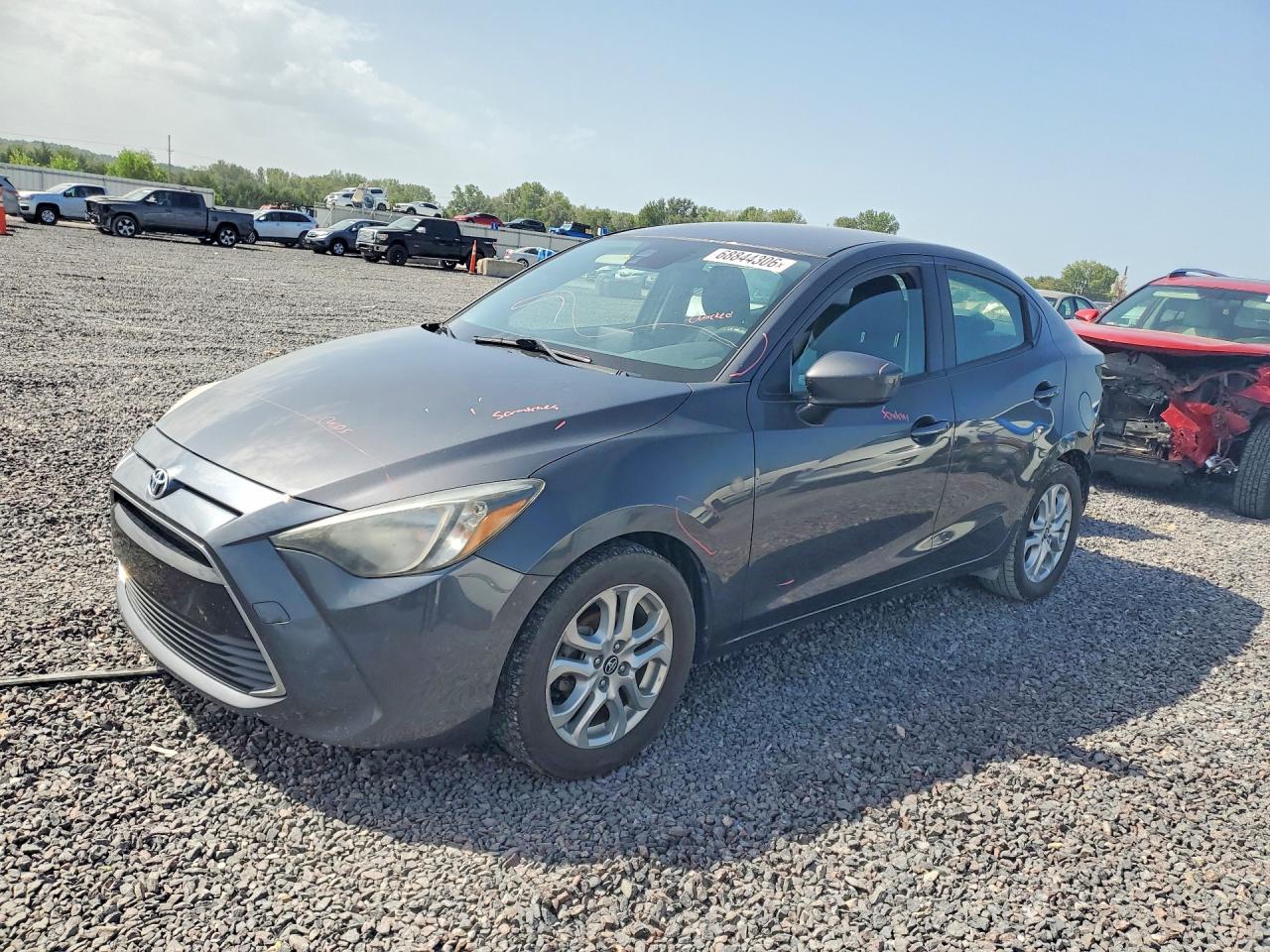2018 TOYOTA YARIS BASE | 3MYDLBYV6JY306410 | UPCARS