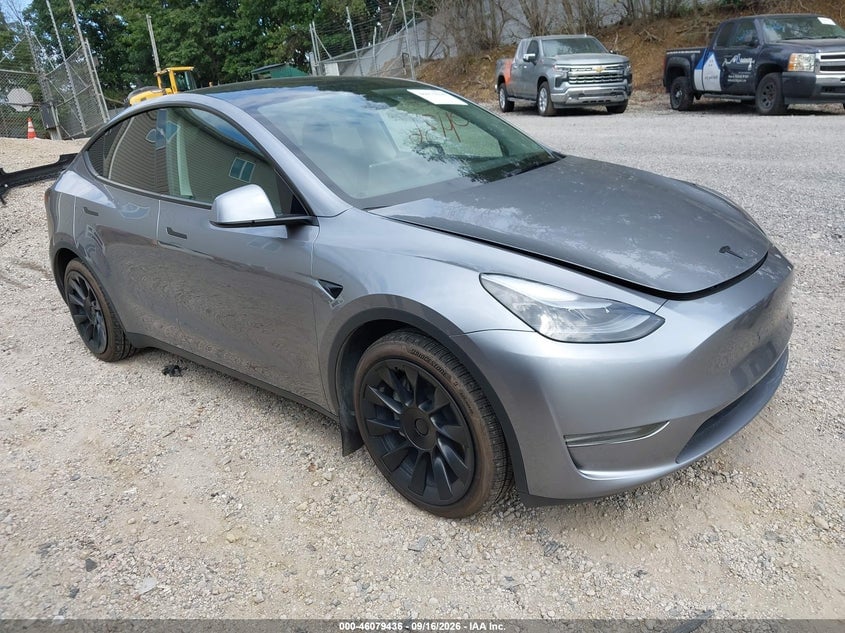 2024 TESLA MODEL Y LONG RANGE DUAL MOTOR ALL-WHEEL DRIVE | 7SAYGDEE2RA328416 | UPCARS