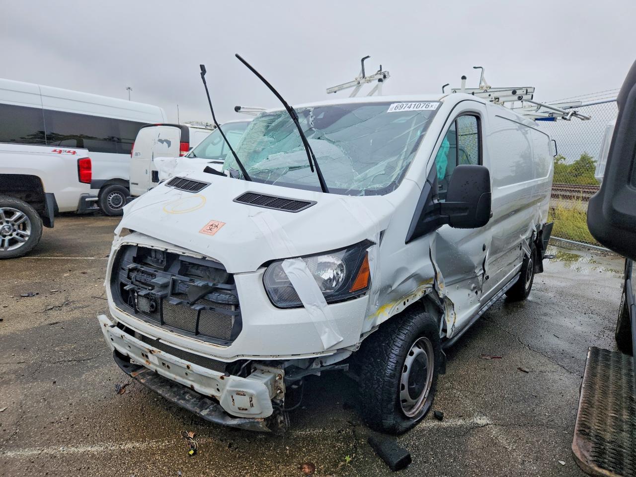 2017 FORD TRANSI T-150 | 1FTYE1YM5HKA93275 | UPCARS