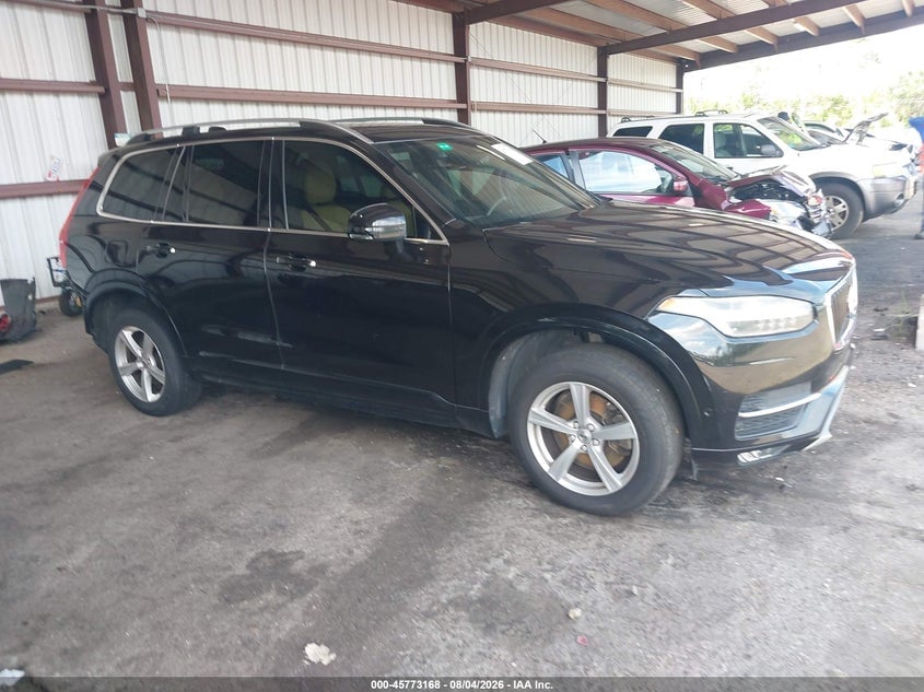 2017 VOLVO XC90 T5 MOMENTUM | YV4102KK8H1118086 | UPCARS
