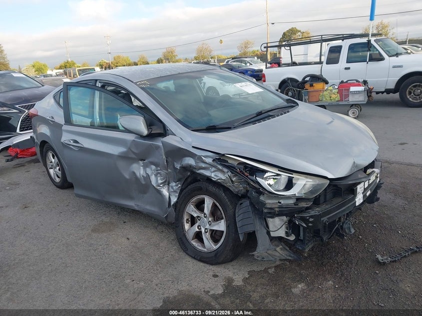 2015 HYUNDAI ELANTRA SE | 5NPDH4AE2FH562103 | UPCARS