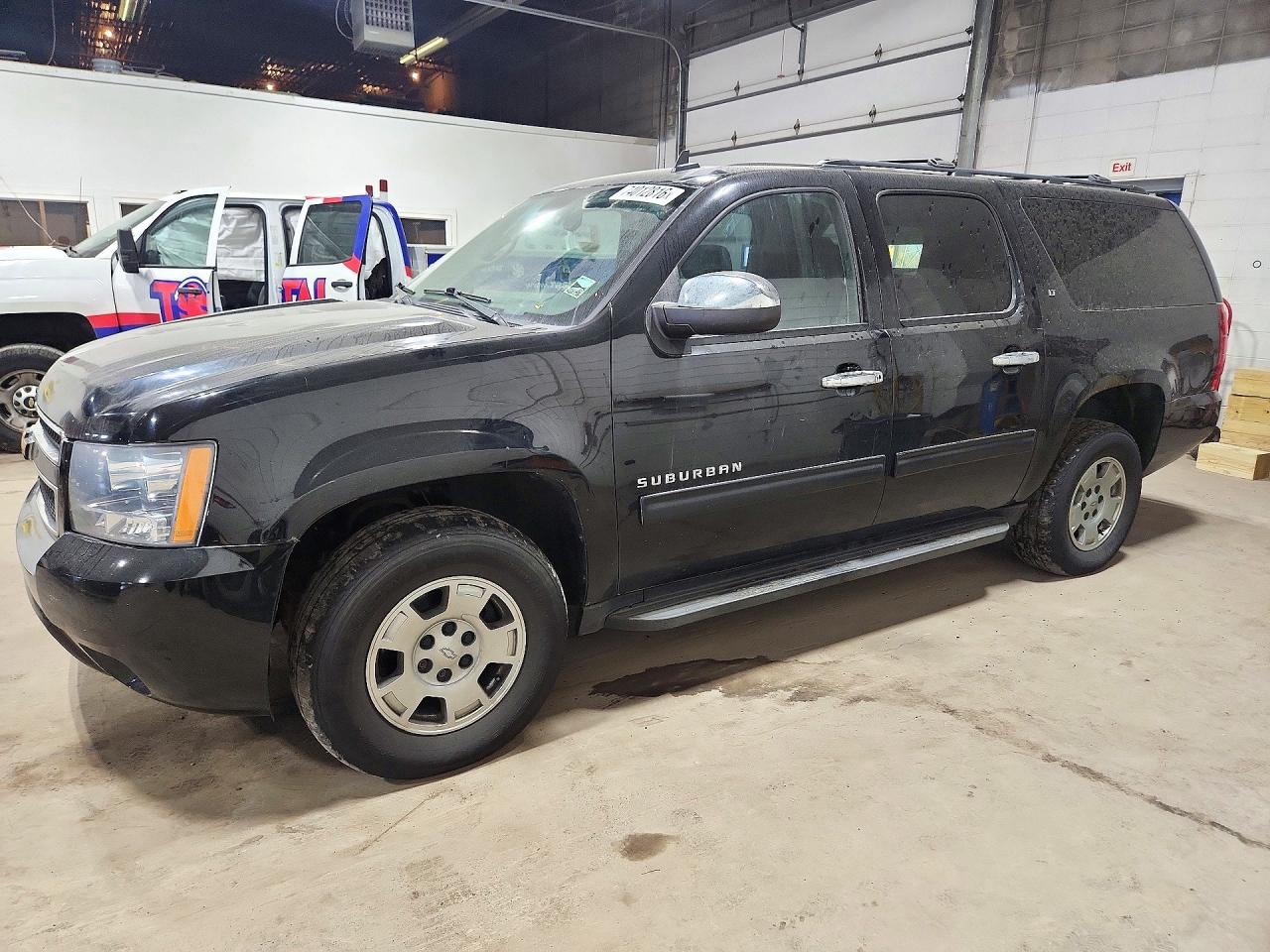 2014 CHEVROLET SUBURBAN K1500 LT | 1GNSKJE74ER113717 | UPCARS