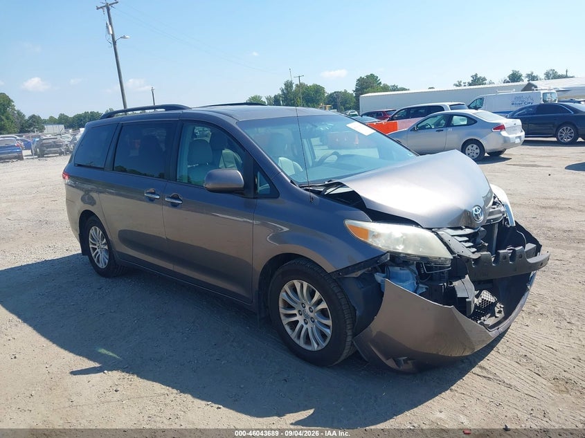 2013 TOYOTA SIENNA XLE V6 8 PASSENGER | 5TDYK3DCXDS377912 | UPCARS