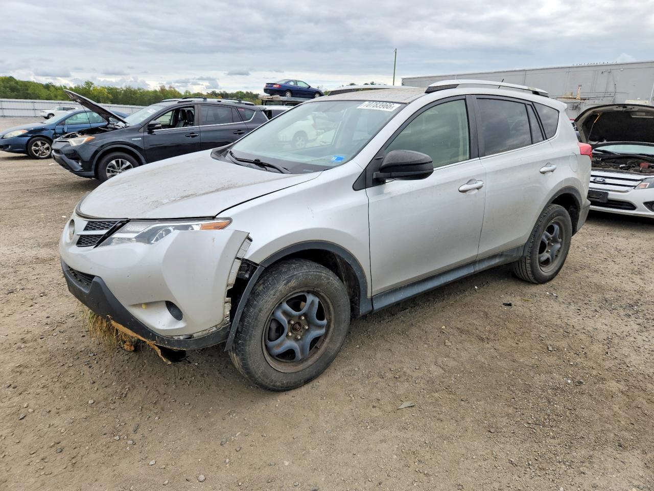 2015 TOYOTA RAV4 LE | JTMZFREV5FJ057263 | UPCARS