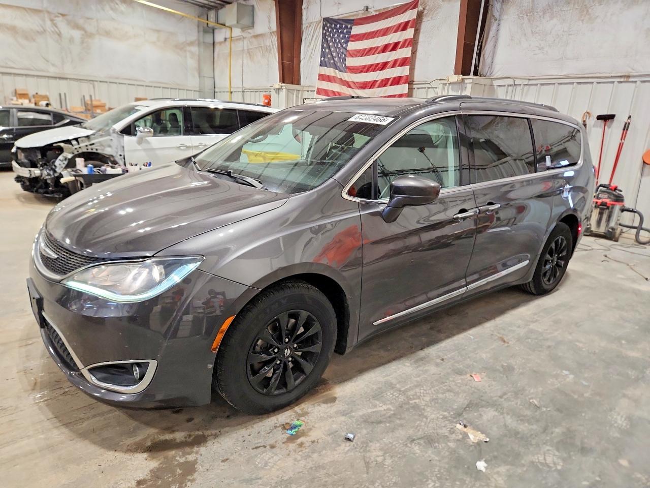 2017 CHRYSLER PACIFICA TOURING L | 2C4RC1BG8HR613838 | UPCARS