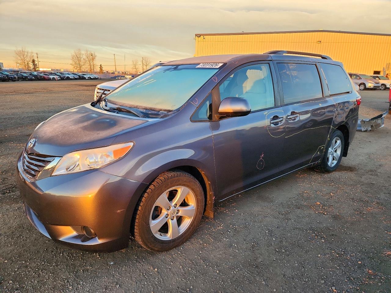 2015 TOYOTA SIENNA LE | 5TDKK3DC5FS608255 | UPCARS