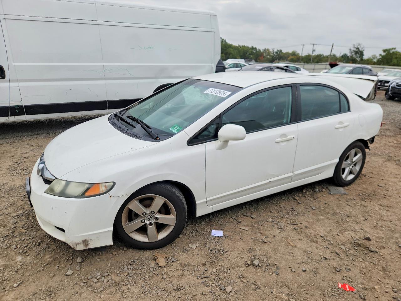 2011 HONDA CIVIC LX-S | 2HGFA1F66BH513858 | UPCARS