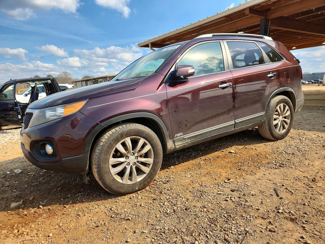 2011 KIA SORENTO | 5XYKTDA23BG079653 | UPCARS