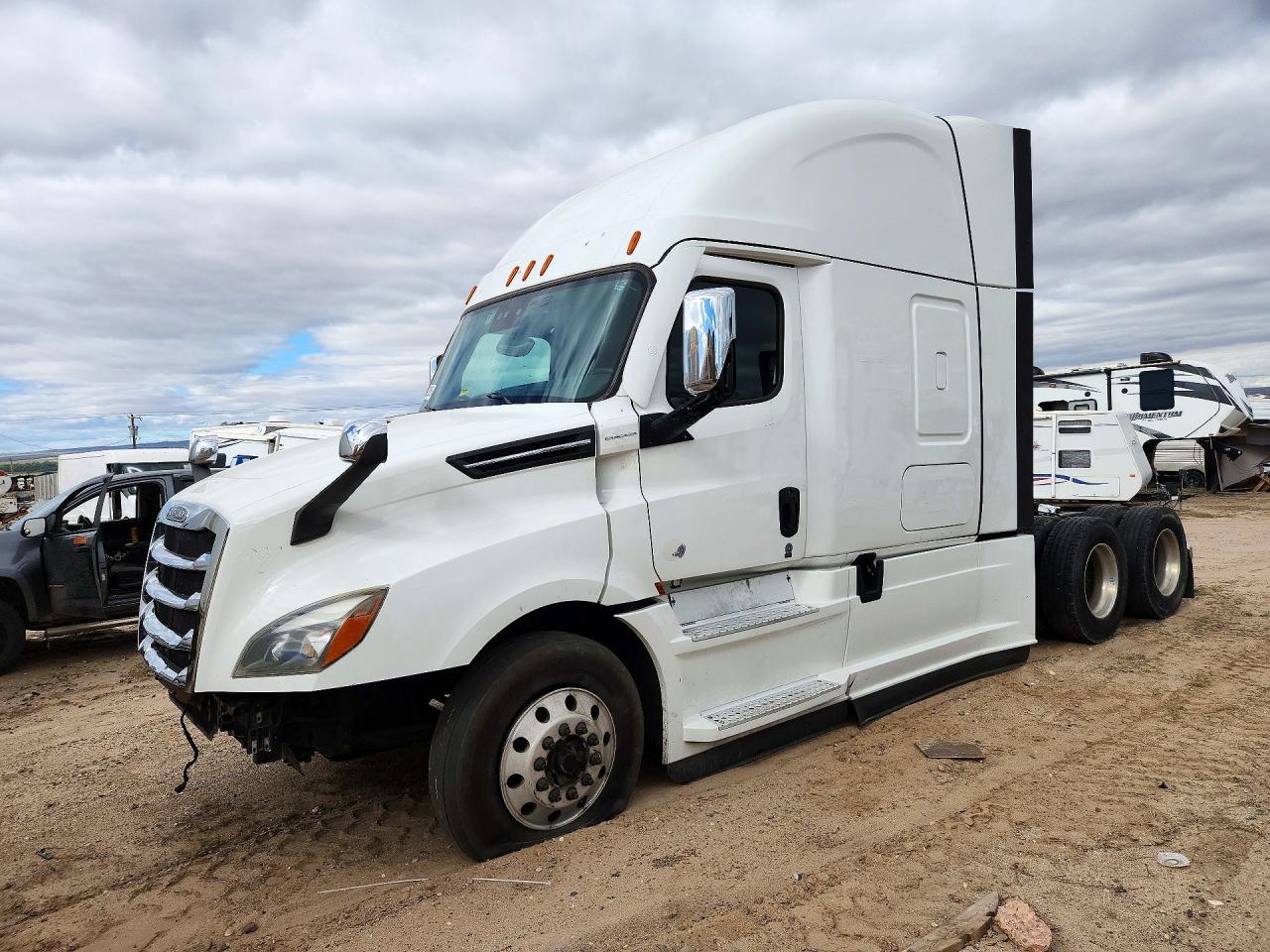 2020 FREIGHTLINER ALL OTHER | 3AKJHHDR4LSLZ8141 | UPCARS
