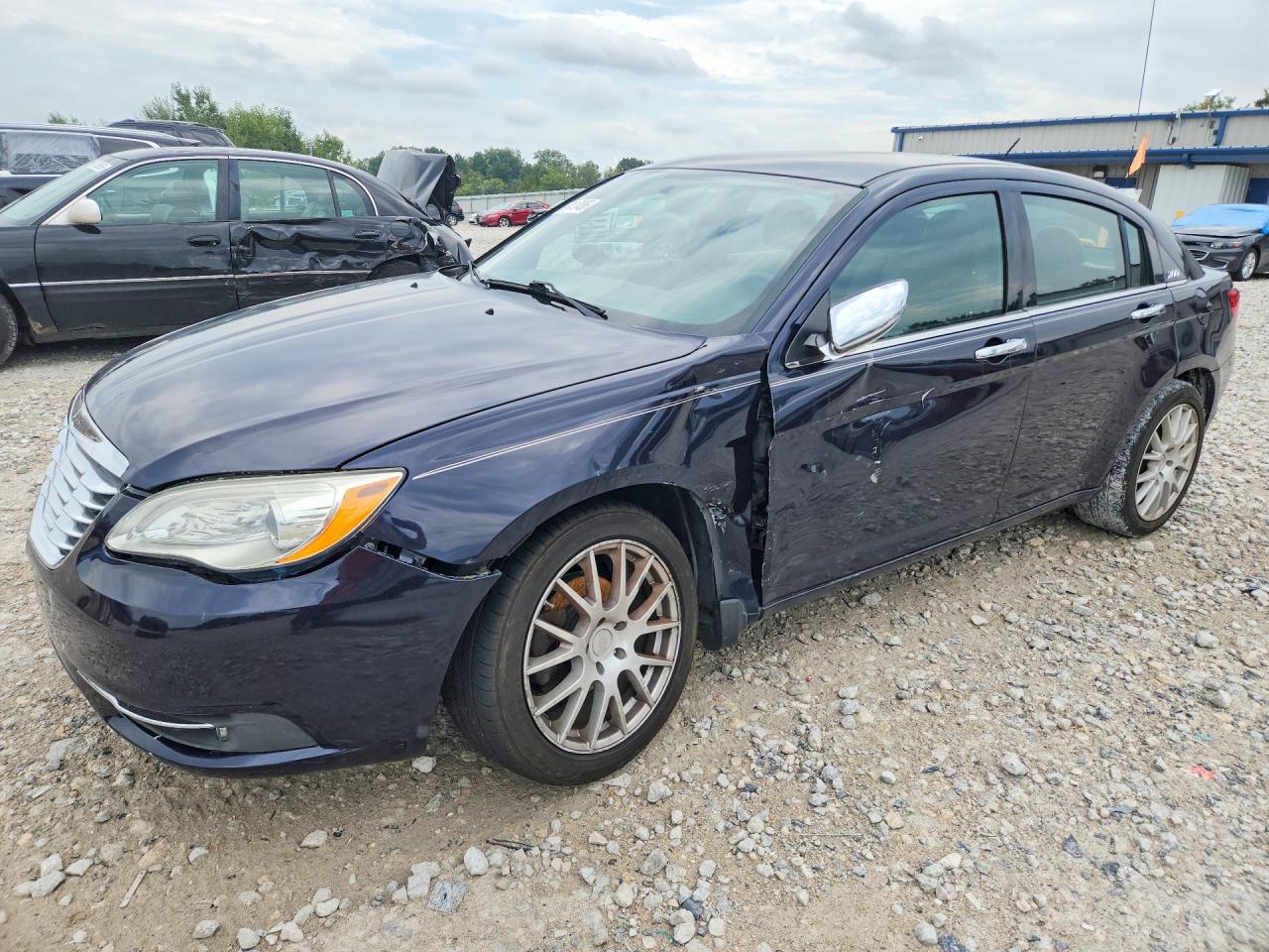 2012 CHRYSLER 200 LIMITED | 1C3CCBCB0CN304664 | UPCARS