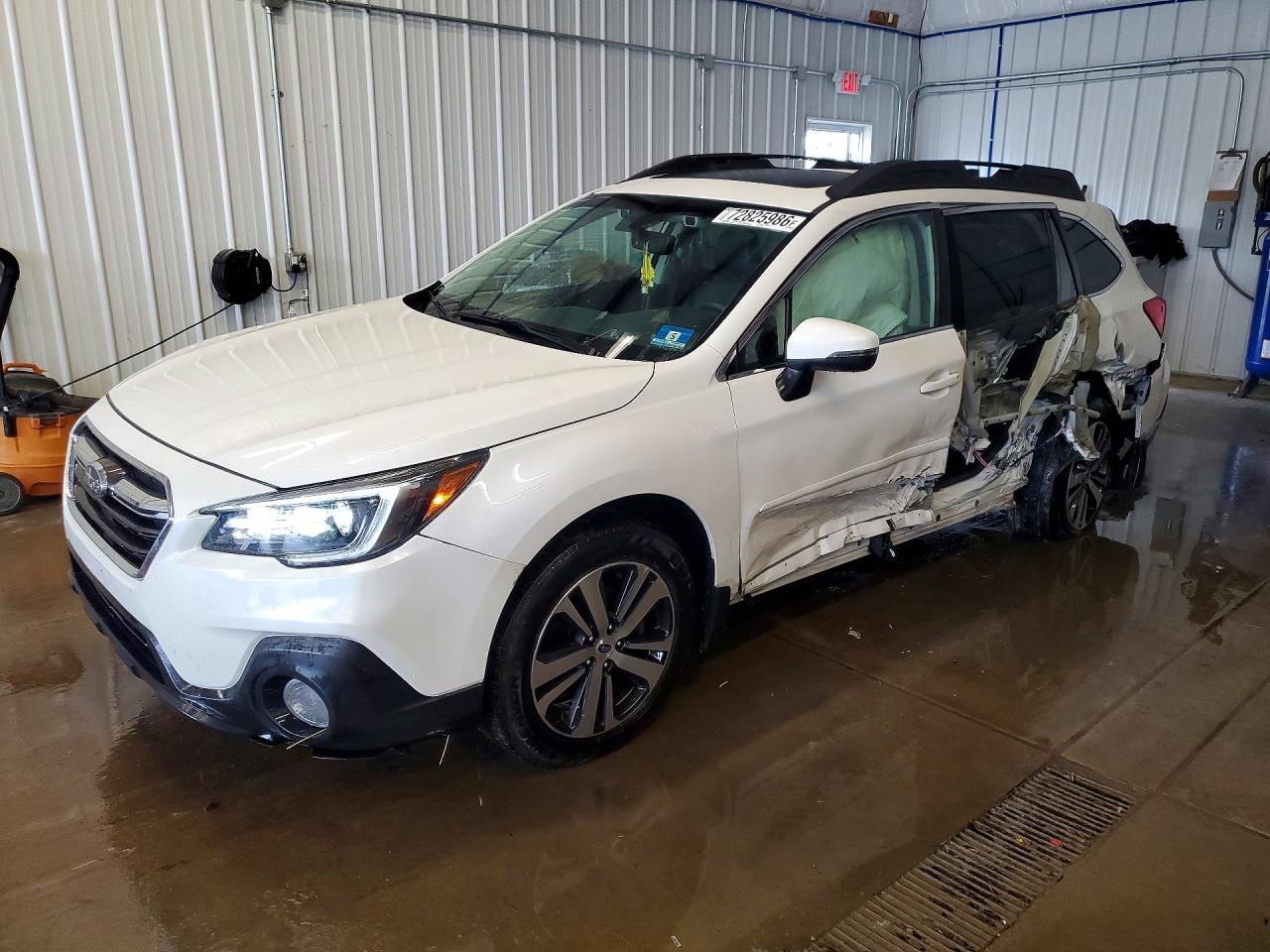 2018 SUBARU OUTBACK 3.6R LIMITED | 4S4BSENC8J3342620 | UPCARS