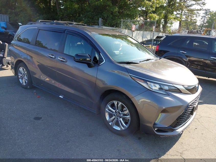 2022 TOYOTA SIENNA XSE | 5TDDSKFC2NS073173 | UPCARS