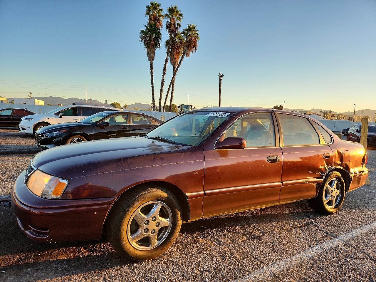 1999 TOYOTA AVALON XL | 4T1BF18B8XU306414 | UPCARS