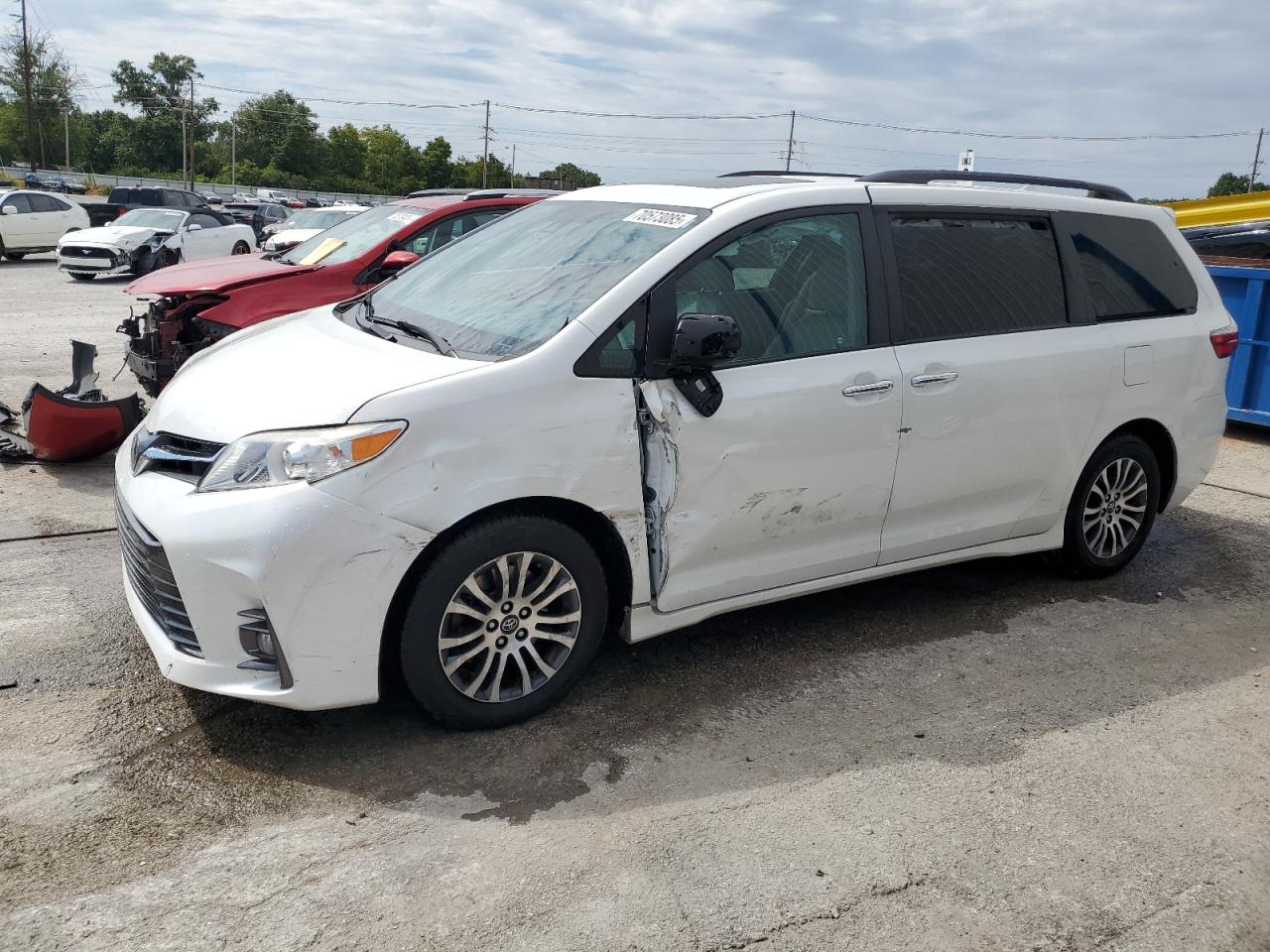 2018 TOYOTA SIENNA XLE 8-PASSENGER | 5TDYZ3DC8JS939619 | UPCARS