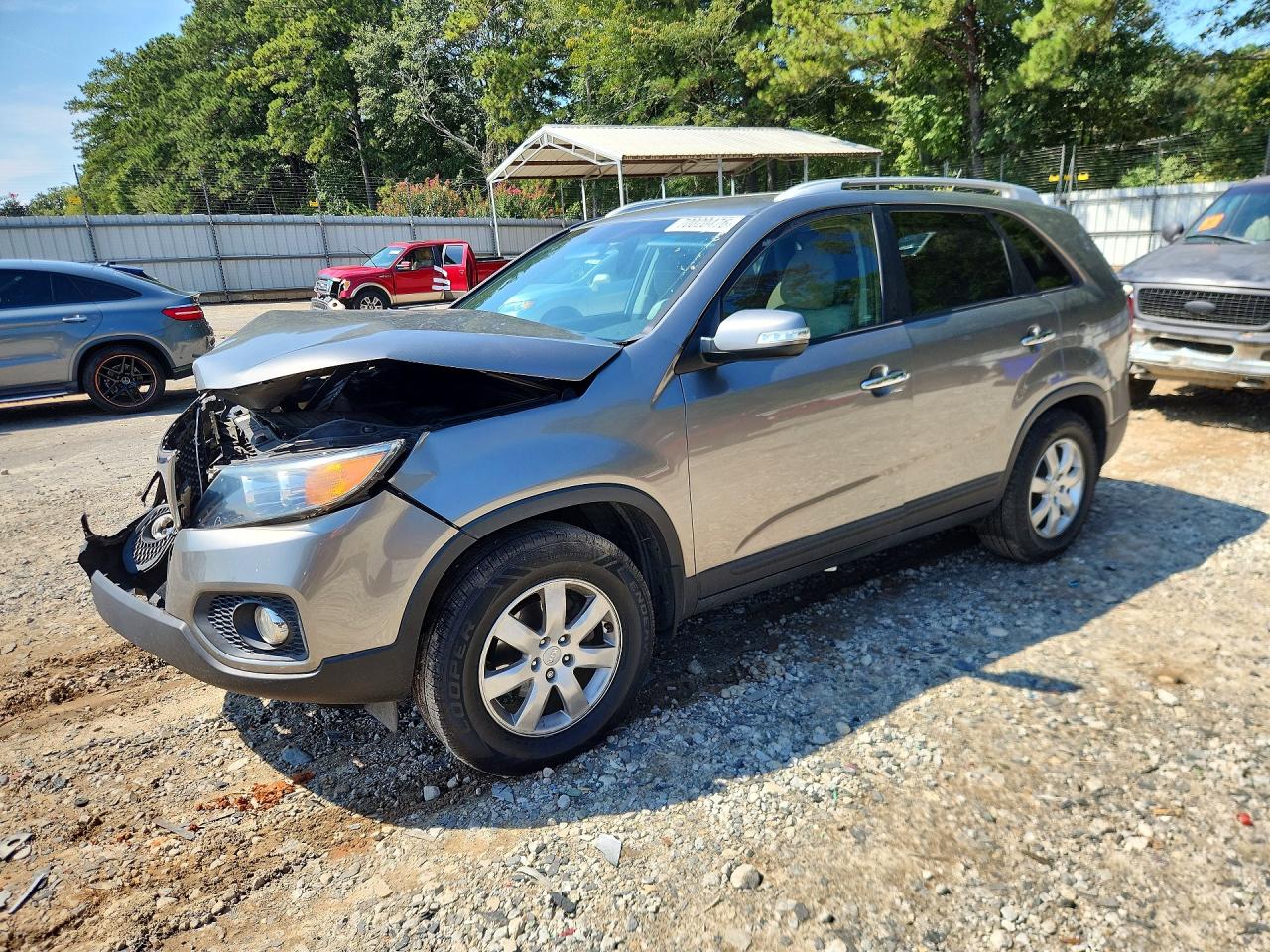2013 KIA SORENTO LX | 5XYKT4A6XDG406992 | UPCARS