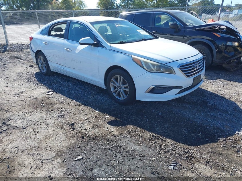 2015 HYUNDAI SONATA SE | 5NPE24AF2FH194519 | UPCARS