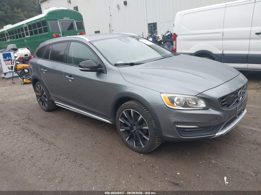 2017 VOLVO V60 CROSS COUNTRY T5 | YV440MWK6H1030446 | UPCARS