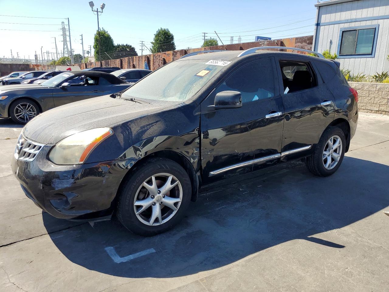 2011 NISSAN ROGUE S | JN8AS5MV6BW690679 | UPCARS