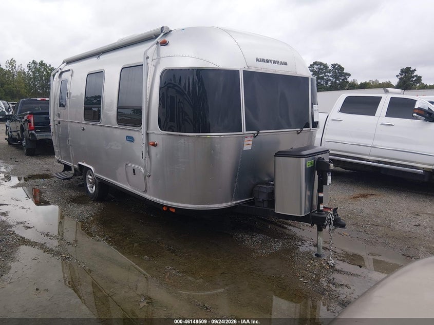 2024 AIRSTREAM XPEDITOR | 1STVMAF11RJ571229 | UPCARS
