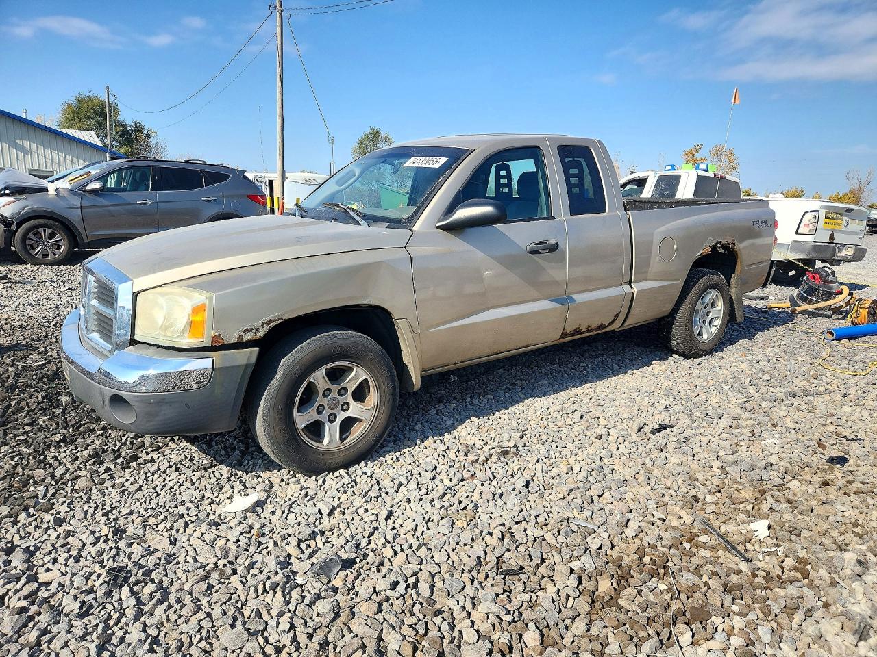 2005 DODGE DAKOTA SLT | 1D7HE42K25S281262 | UPCARS