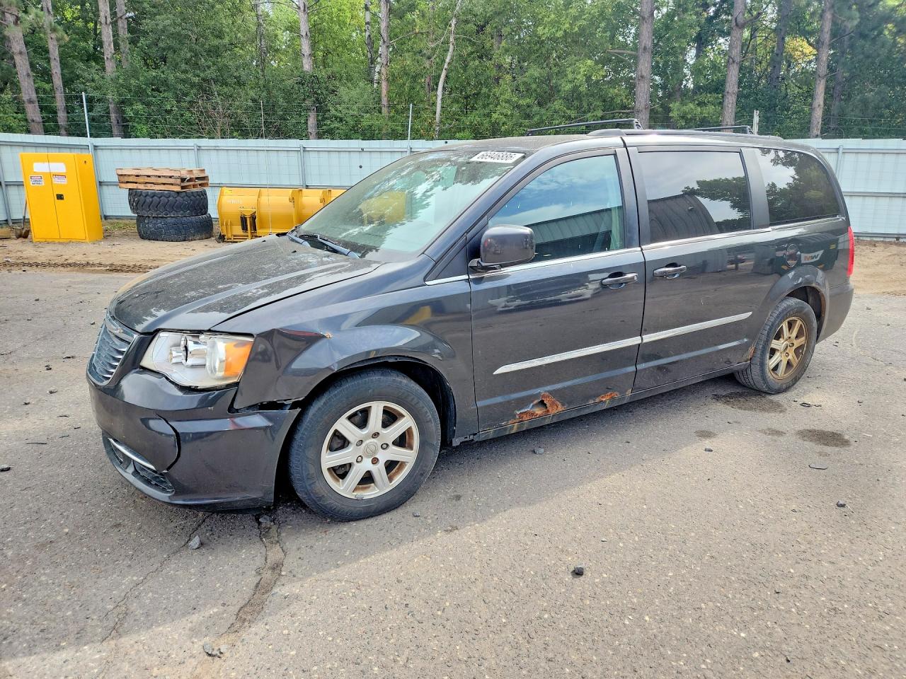 2011 CHRYSLER MINIVAN TOURING | 2A4RR5DG0BR677571 | UPCARS