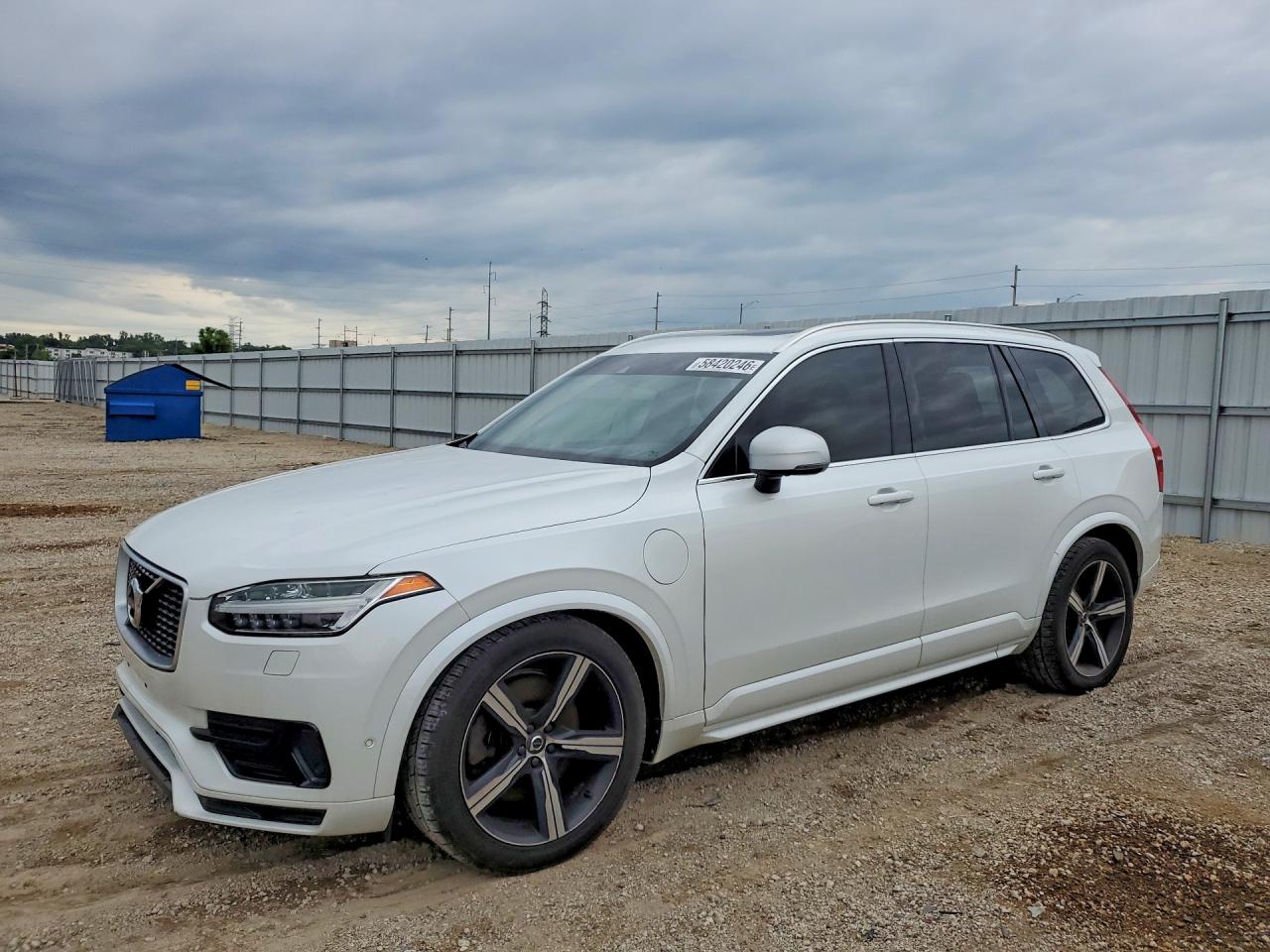 2017 VOLVO XC90 T8 | YV4BC0PM8H1112430 | UPCARS