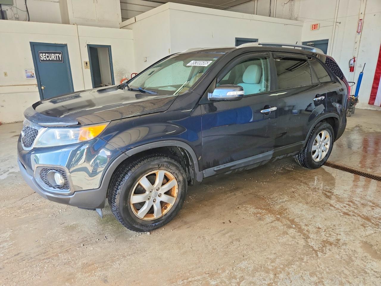 2012 KIA SORENTO LX | 5XYKT3A65CG252104 | UPCARS