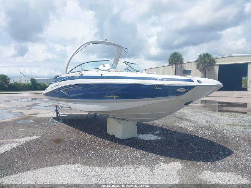 2019 CROWNLINE 27' | KIS85252I819 | UPCARS