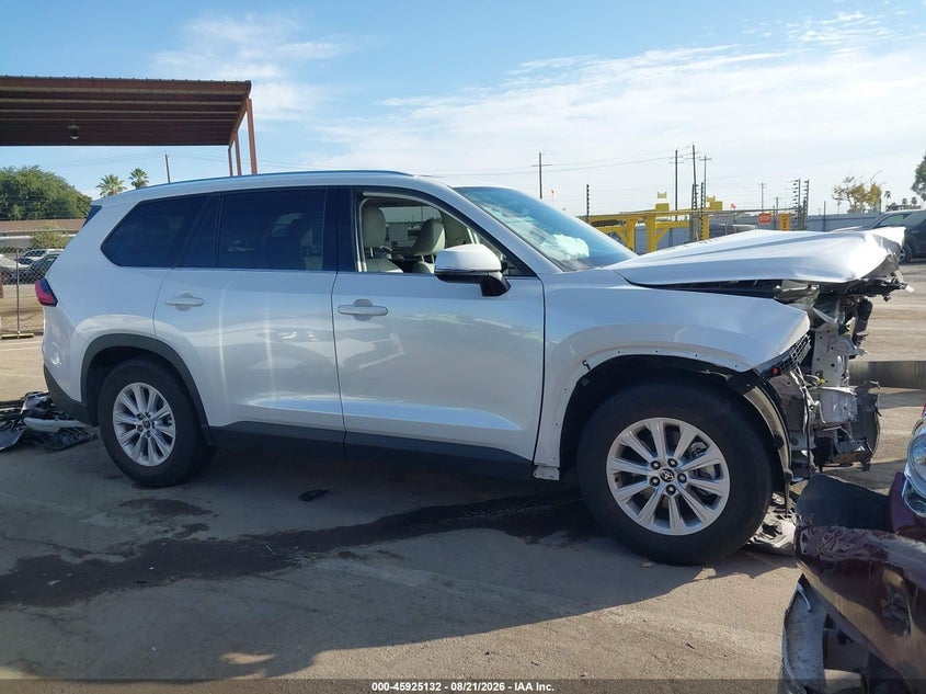 2024 TOYOTA GRAND HIGHLANDER XLE | 5TDAAAB53RS034119 | UPCARS