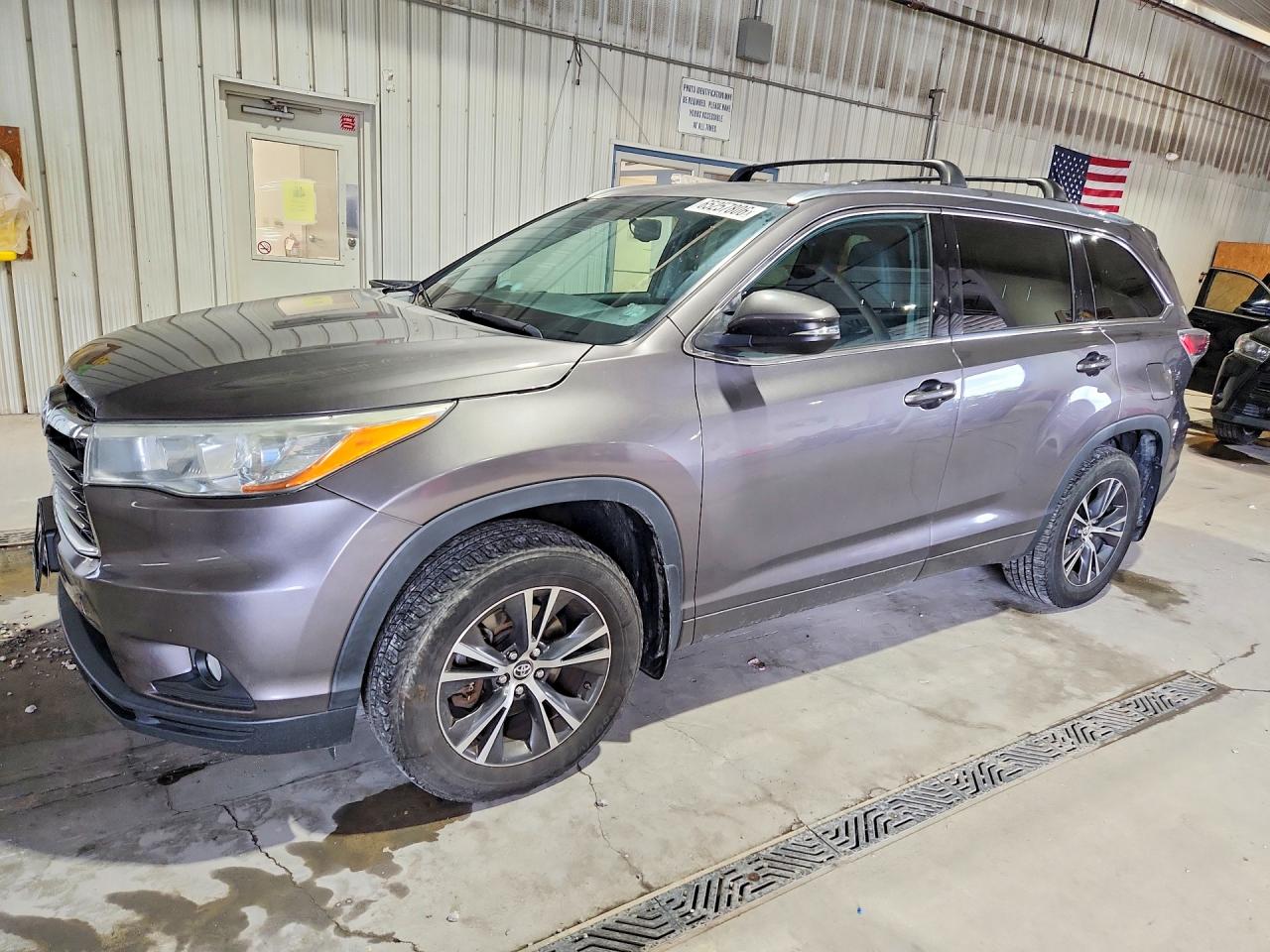 2016 TOYOTA HIGHLANDER XLE | 5TDJKRFH0GS228863 | UPCARS